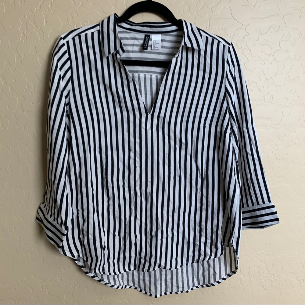 H&M Divided Black and white stripe top